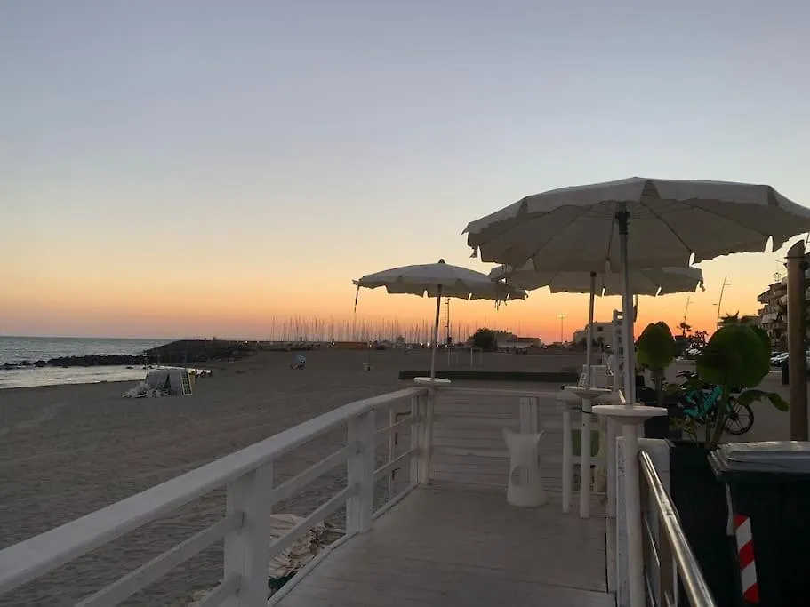 Bilocale A Due Passi Dal Porto E Dal Mare Apartment Lido di Ostia