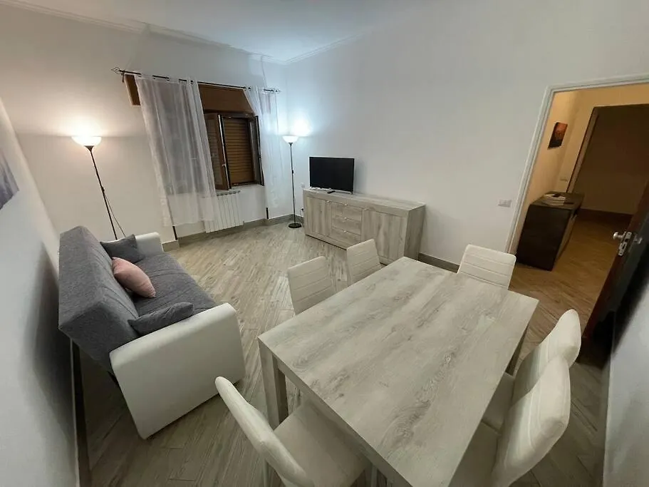 Bilocale A Due Passi Dal Porto E Dal Mare Apartment Lido di Ostia