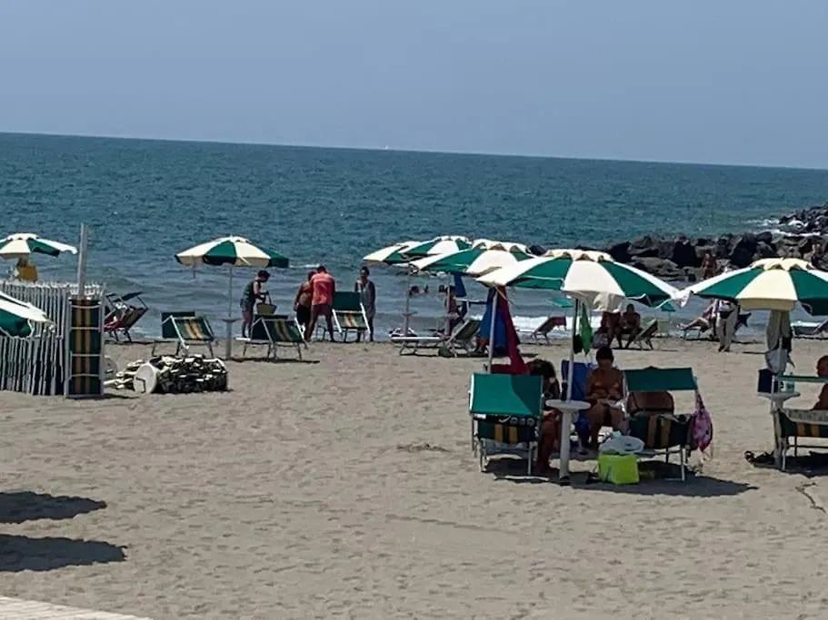 Bilocale A Due Passi Dal Porto E Dal Mare Apartment Lido di Ostia